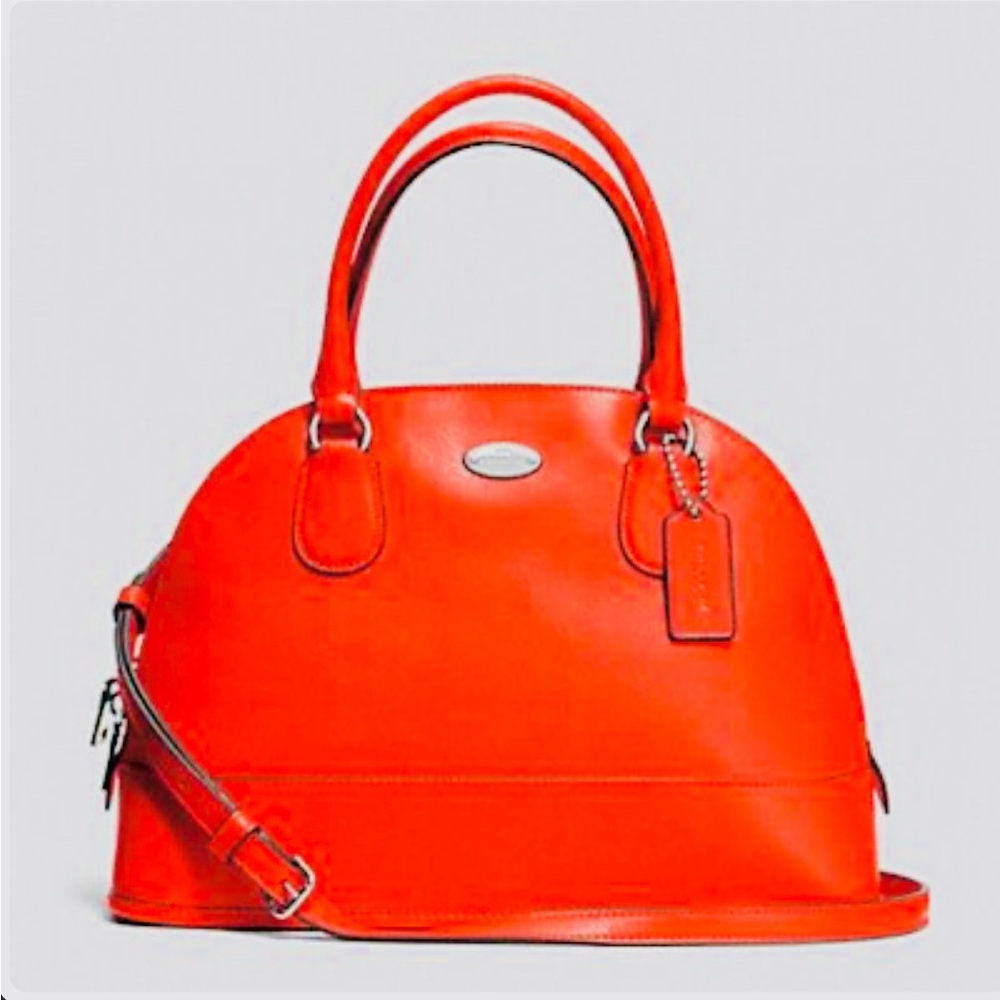 Cora Domed Orange Coach Puse